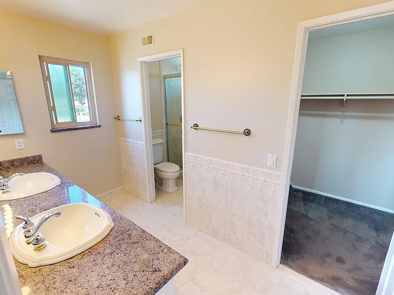 2431 Deerfield Ct — Photo 22