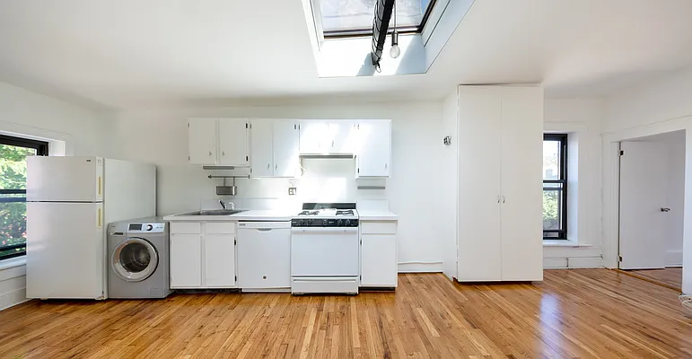 Rented by Corcoran | media 17