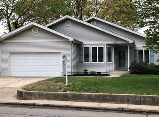 823 Main St, Belford, NJ 07718