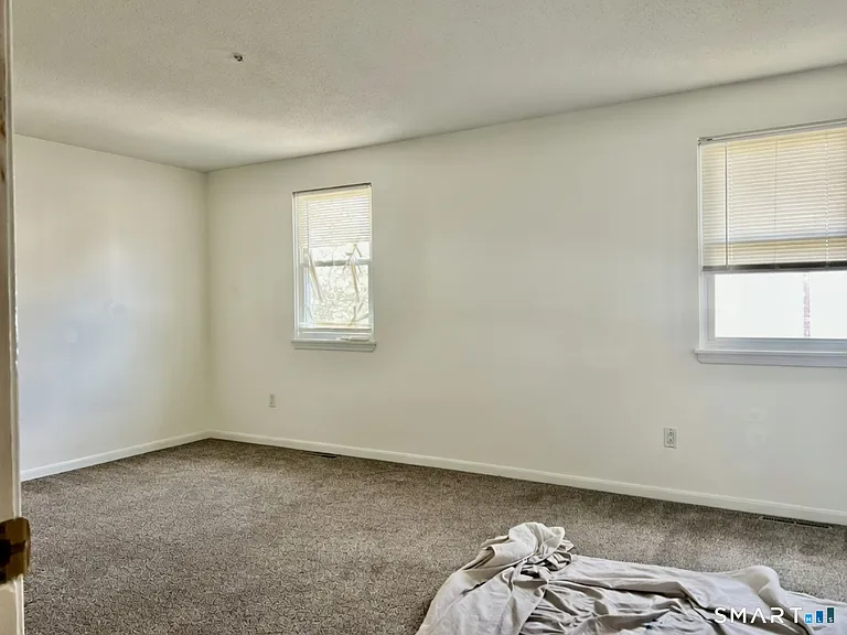 16 E Gate Ln #16 — Photo 9