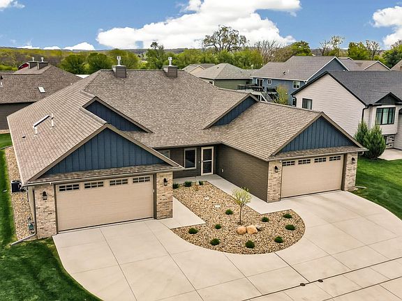2nd image of 4606 Buckingham Dr NW