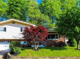 1132 Emerald Rd, Charleston, WV 25314