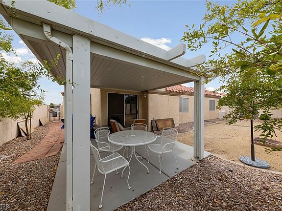 4th image of 4323 Totano Dr