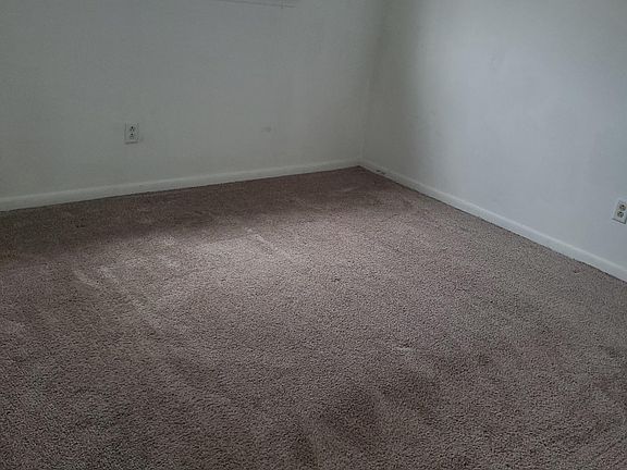 5th image of 1658 Dulong Ave