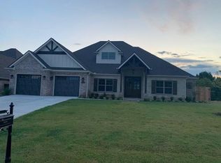 9104 Shirecrest Dr, Fort Smith, AR 72916