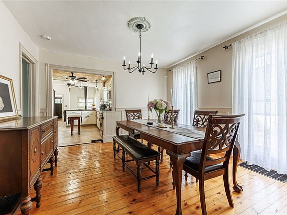 4th image of 8 Union St