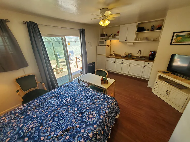 7504 Baltic St — Photo 16