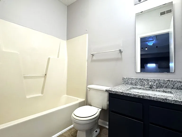 549 S Moore St — Photo 9