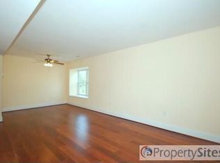 507 W Diamond Ave #4, Gaithersburg, MD 20877