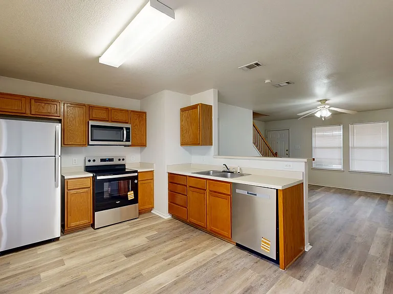 1603 Inca Dr #B — Photo 11