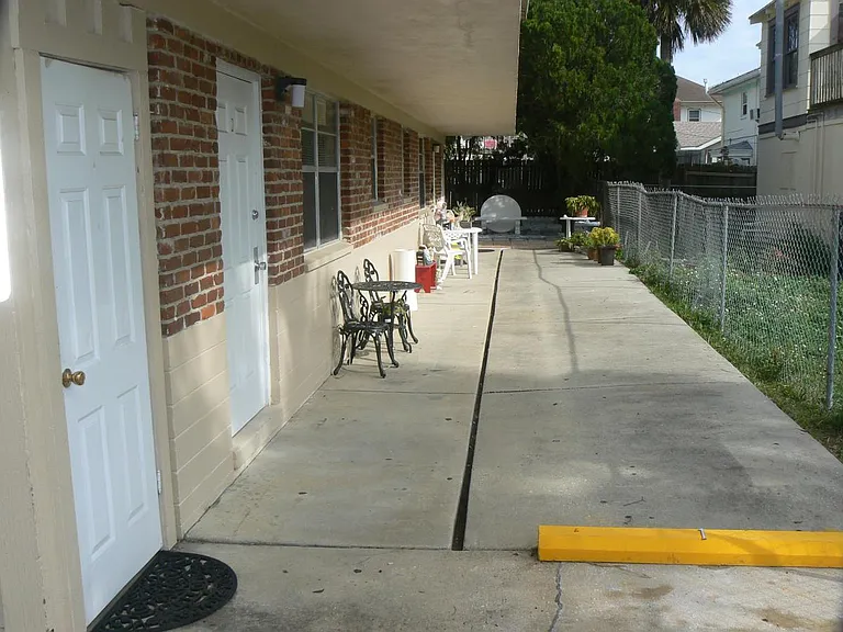 509 S Grandview Ave #1 — Photo 4