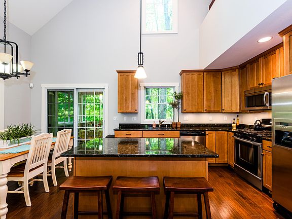 2nd image of 3427 Lake Chapin Dr