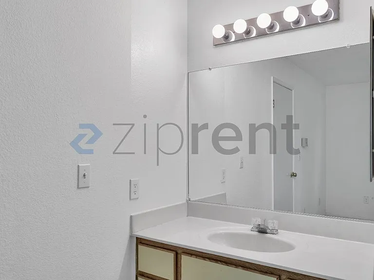 535 Lighthouse Dr #1 — Photo 31