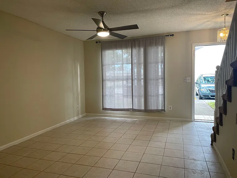 1719 Mill Run Cir — Photo 5
