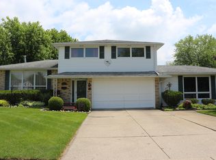 19 Country Ln, Buffalo, NY 14224