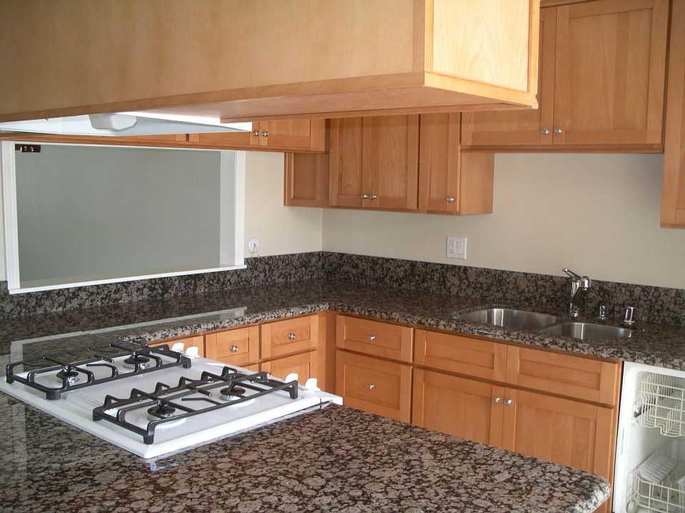 Newly renovated kitchen, new flooring and paint throughout