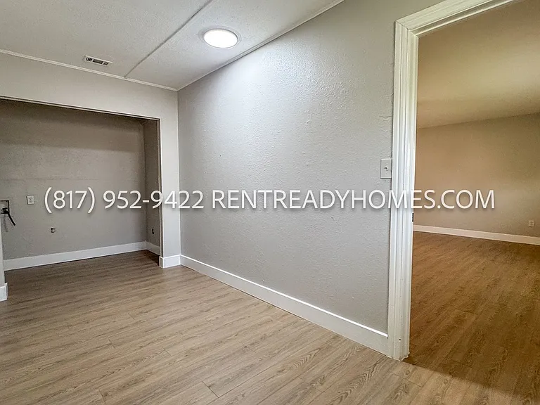 2613 Fairbrook St — Photo 19