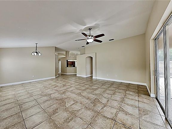4th image of 7622 Wiltshire Park Pl