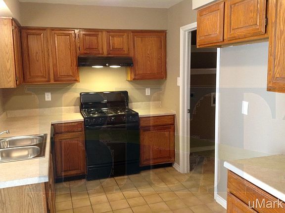 3rd image of 126 Mesa Wood Dr