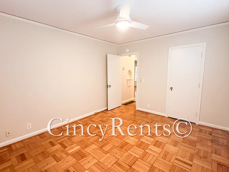 1118 Delta Ave #2 — Photo 14
