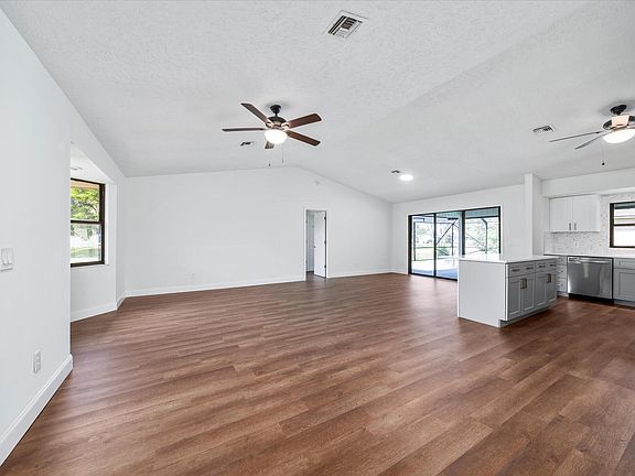 5th image of 1701 SW Tivan Lane