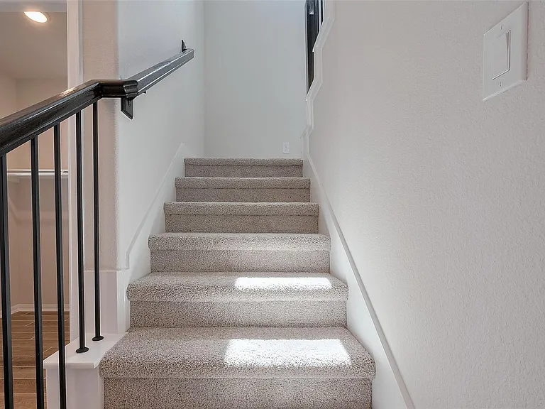2405 Seamist Cove Ln — Photo 35