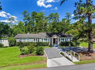 1325 S Jahncke Ave, Covington, LA 70433