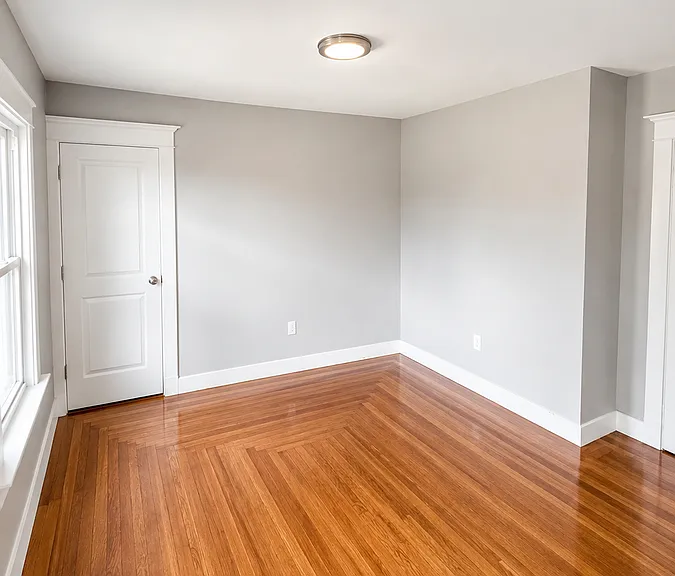 32 Alstrum St #2 — Photo 7