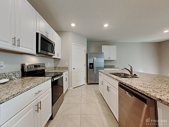 5th image of 313 Charles Dr
