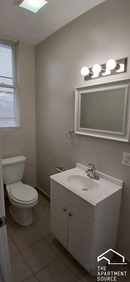 3 bed, 1300 sqft, $2,735 — Photo 4