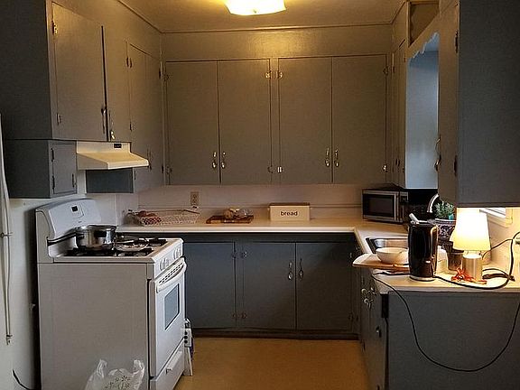 3rd image of 3731 Spear Ave