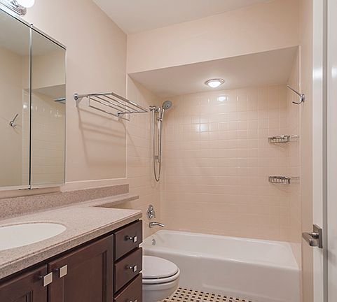4th image of 1240 N Lake Shore Dr APT 12B