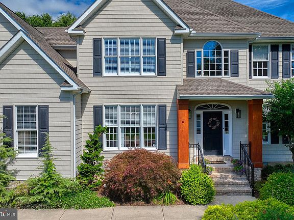 4th image of 6 Wellington Pl
