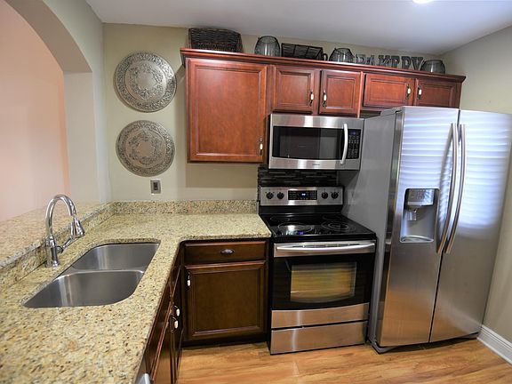 Updated kitchen with modern appliances, Granite counter top