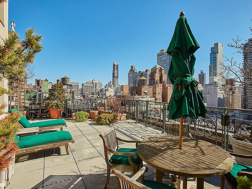 1st image of 525 Park Ave Penthouse A