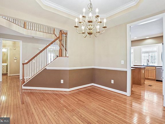 4th image of 7745 Porters Hill Ln