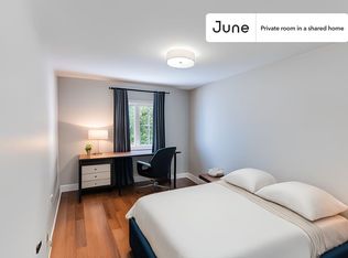 11-46 Welling Ct #3R-A, Astoria, NY 11102