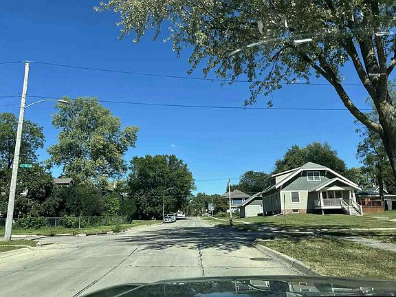 4th image of 109 S D St