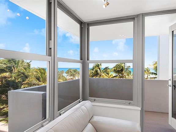 5th image of 2899 Collins Ave APT 529