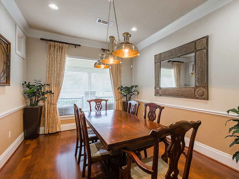 Plantation Apartments — Photo 29