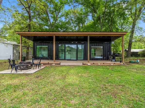 758 Jones Rd, New Waverly, TX 77358