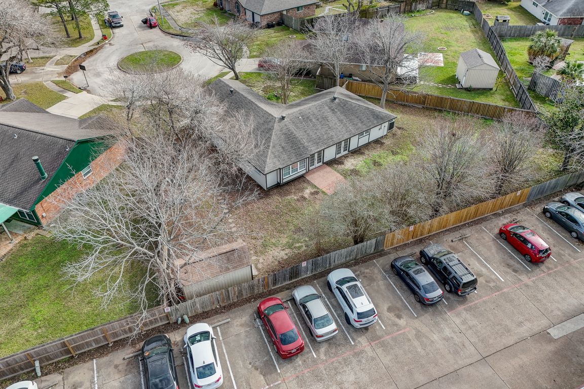 View 2402 Point Comfort Ct Zillow