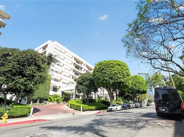 1131 Alta Loma Rd APT 308, West Hollywood, CA 90069
