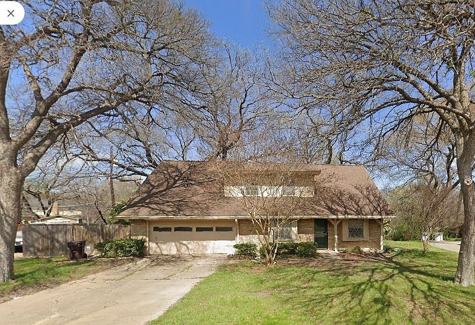 1st image of 2123 Greenbriar Ln