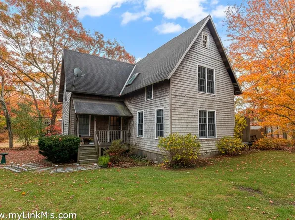 12 Wheelhouse Way, Oak Bluffs, MA 02557