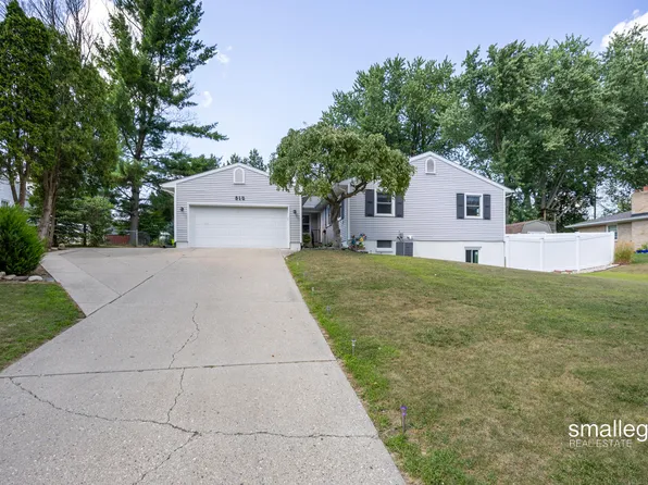 510 W High St, Greenville, MI 48838