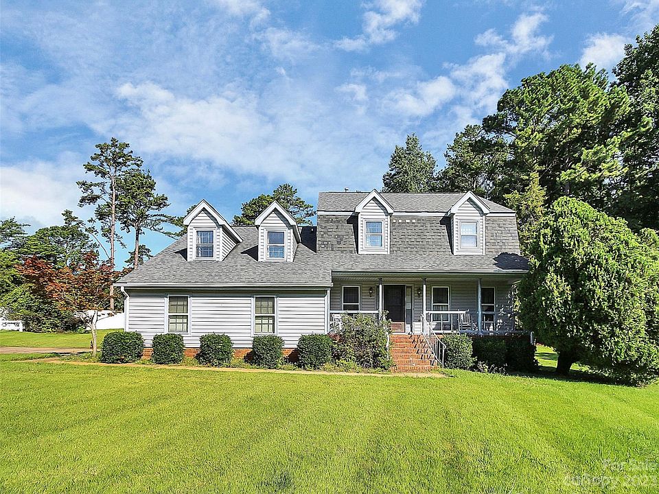1st image of 5527 Spearmint Dr