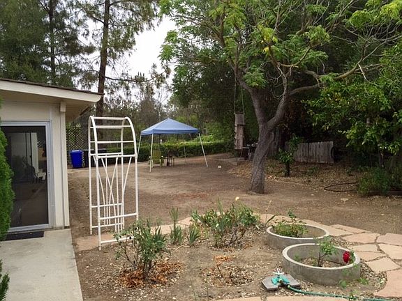 2nd image of 17523 Bernardo Oaks Dr