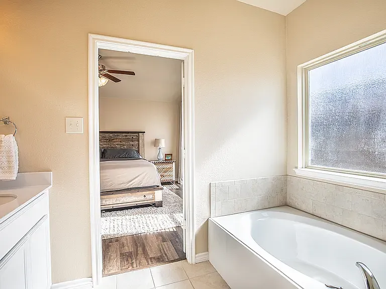 8800 Deadwood Ln — Photo 15