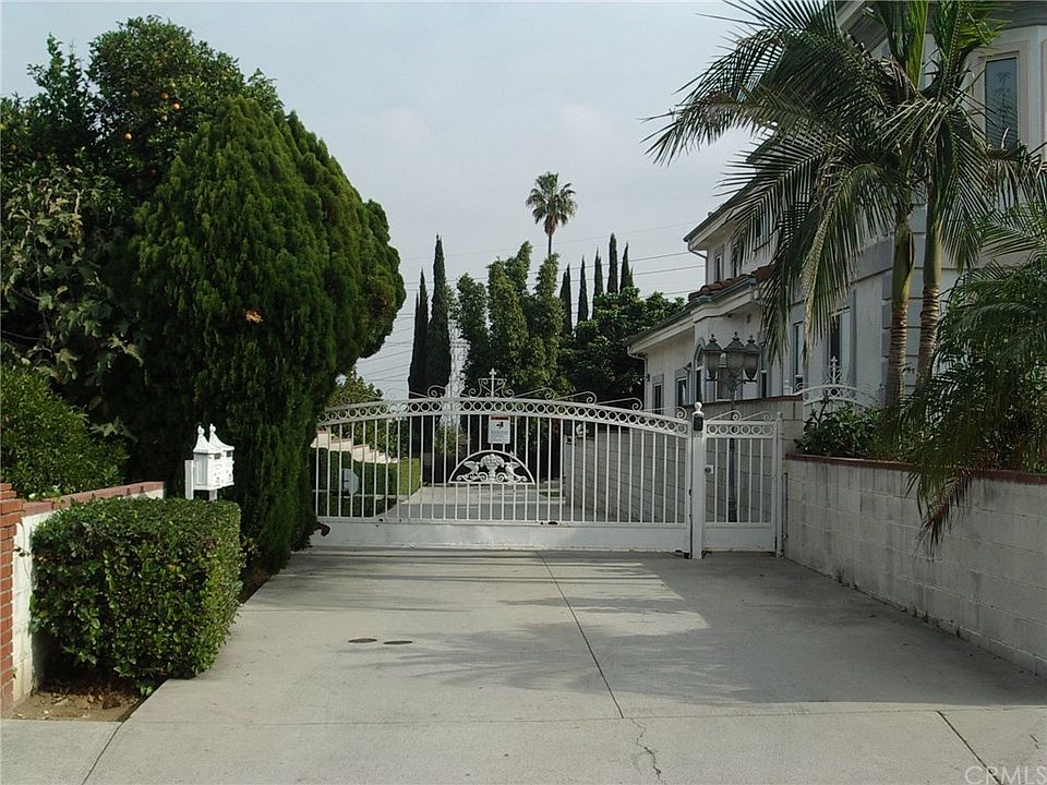 1st image of 2510 Falling Leaf Ave